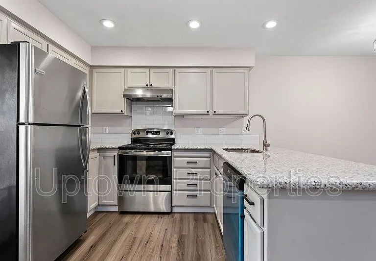 5286 SW 174th Ter — Photo 7