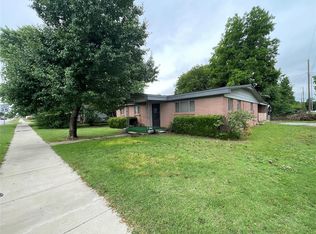 403 NW 3rd St, Minco, OK 73059