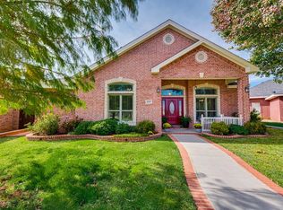 205 Skywood Cir, Midland, TX 79705