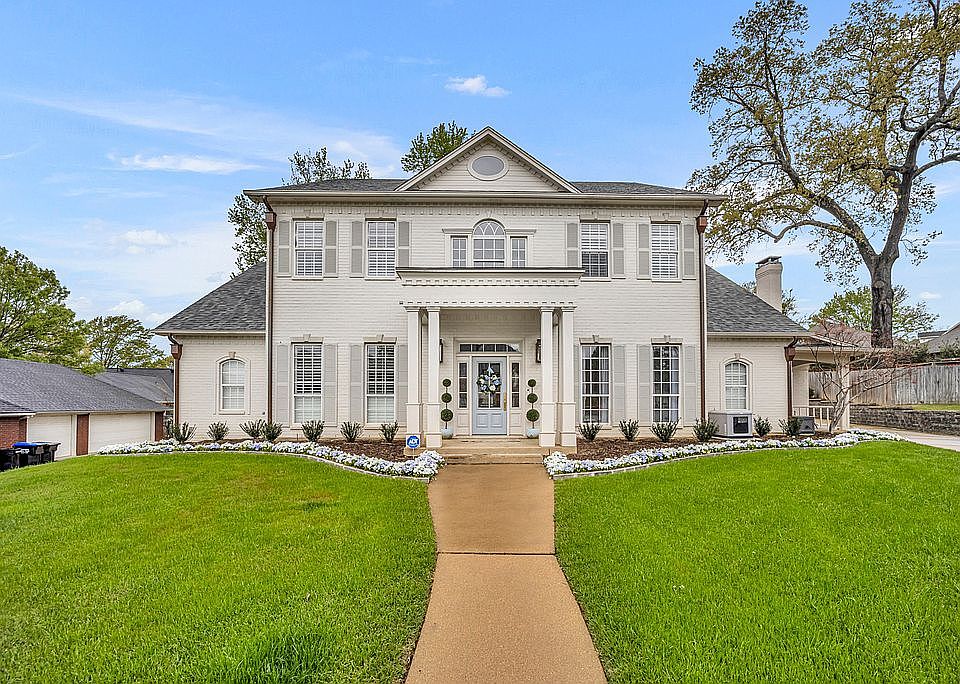 1st image of 1605 Doral Dr