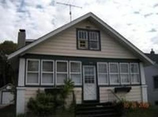 1610 75th St, Kenosha, WI 53143