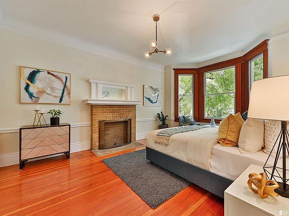 5th image of 233 Noe St
