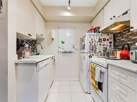 5th image of 1520 Cotton Dr #203