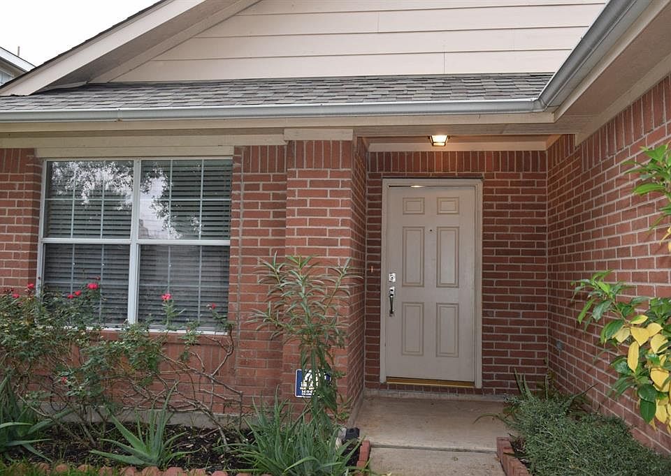 1st image of 15226 Weeping Cedar Ln