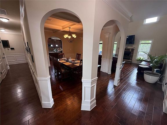 5th image of 5626 Casa Blanca Ln