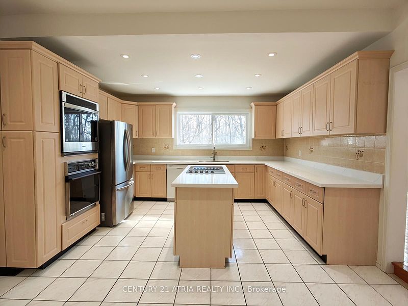 Toronto House for rent - 4 Bedrooms — photo 5