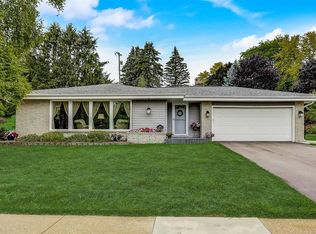 409 Highland Dr, Grafton, WI 53024