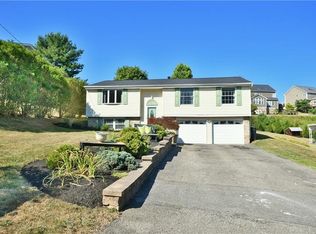 146 W Fair Meadows Dr, Canonsburg, PA