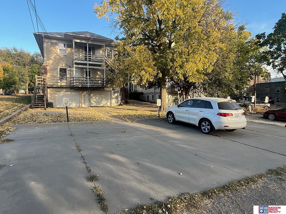 2nd image of 3819 S 48th St