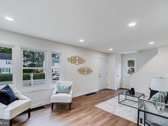 5th image of 21744 N Essex Dr