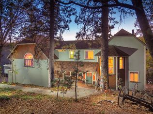1193 Calgary Dr, Lake Arrowhead, CA 92352