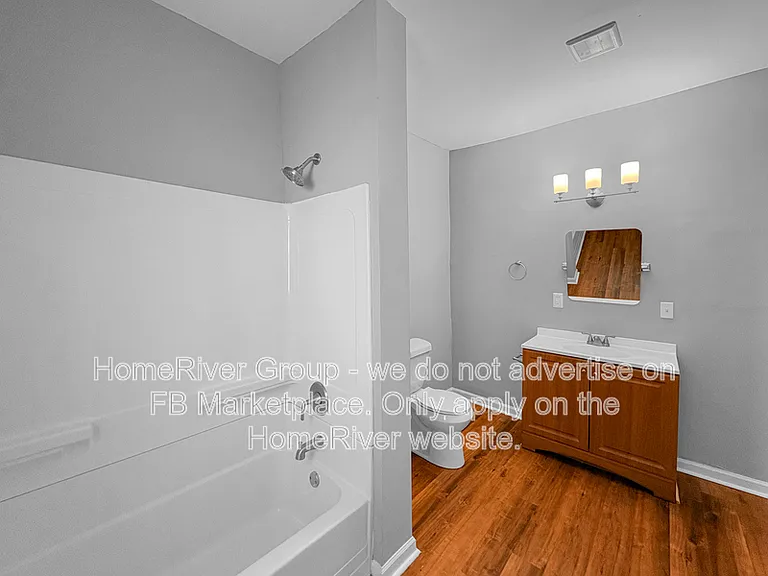 1219 N Chamberlain Ave — Photo 12