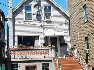 124 39th St, Union City, NJ 07087