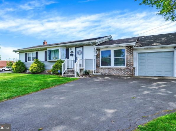 1000 Kelly Dr, York, PA 17404
