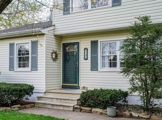 131 Mount Ln, Toms River, NJ 08753