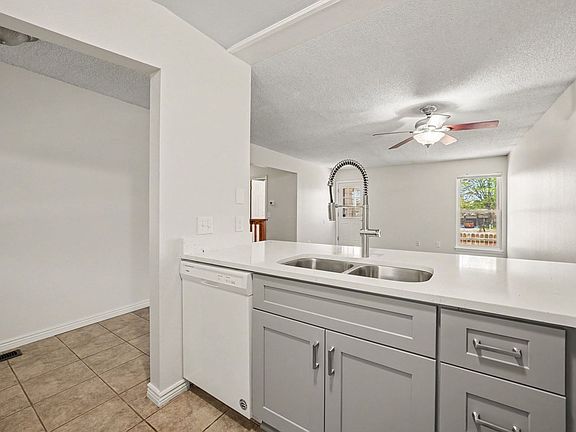5th image of 6100 Fenton St