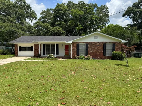 411 Kentworth Dr, Dothan, AL 36301