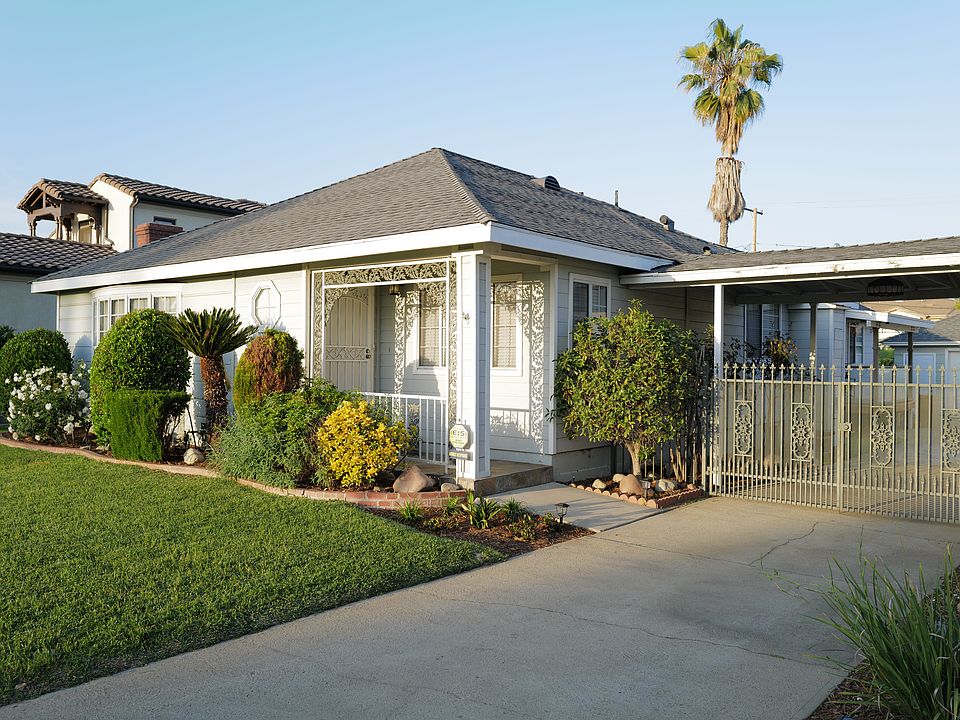 1st image of 2730 Holly Ave