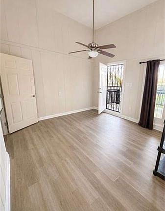2nd image of 2714 N Galvez St #202