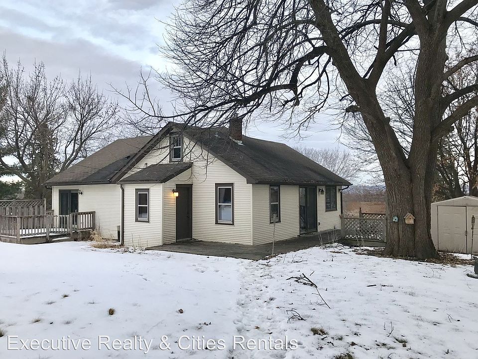 1st image of 549 19th Ave N