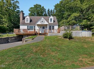 16 Pine Ave, Averill Park, NY 12018