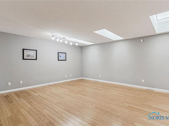 4th image of 234 Thimbleberry Dr