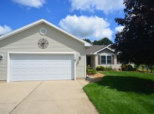 27198 Birmingham Ct, Paw Paw, MI 49079