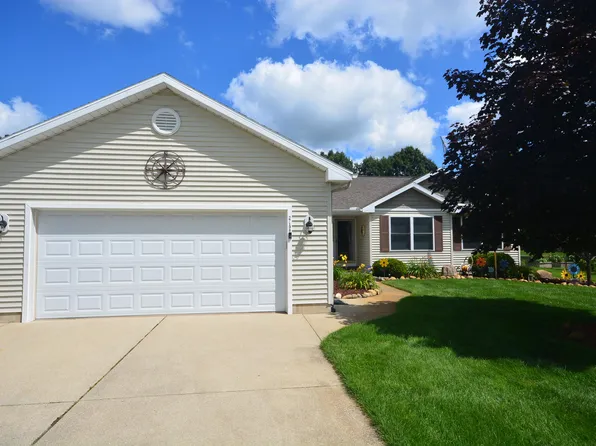 27198 Birmingham Ct, Paw Paw, MI 49079