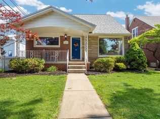 15854 Englewood Ave, Allen Park, MI 48101