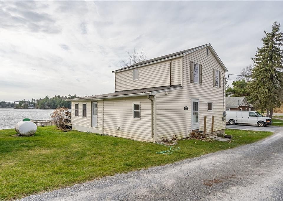 1st image of 44496 Russell Dr