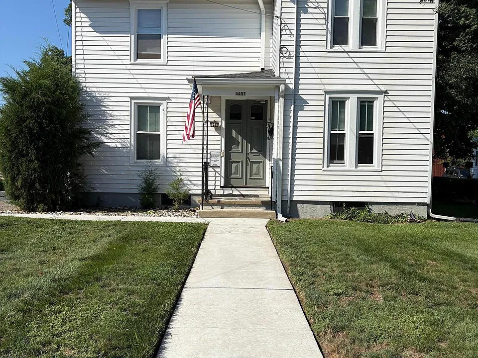 4457 S Broad St #4