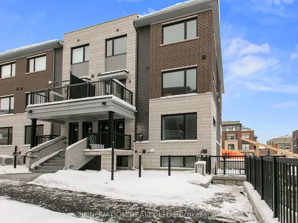 301 Glenroy Gilbert Dr #32, Ottawa, ON K2J 5W2