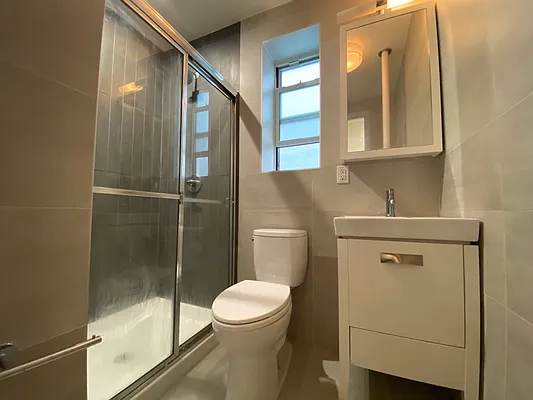 Rented by Compass | media 32