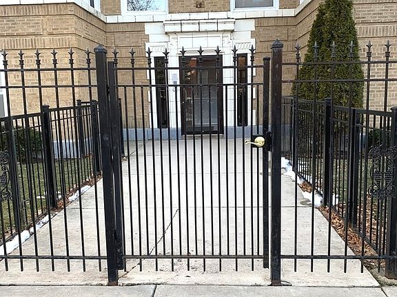 4th image of 4900 N Drake Ave APT 1