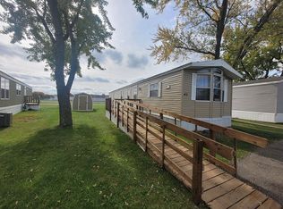 415 N Elkhart St #43, Wakarusa, IN 46573