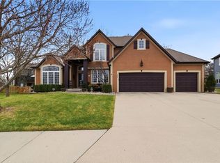 225 NE Misty Meadow Dr, Lees Summit, MO 64064