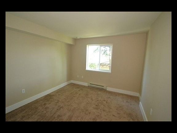 4th image of 4831 Fauntleroy Way SW #301