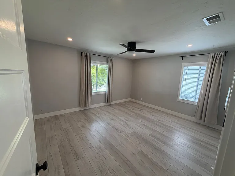 518 Fremont Way — Photo 13