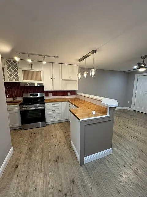 3 bed, 2.5 bath, 1200 sqft, $2,250 — Photo 1