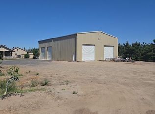 10101 Hutchinson Rd, Manteca, CA 95337