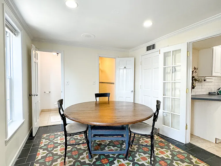 104 Rowayton Ave #1 — Photo 5