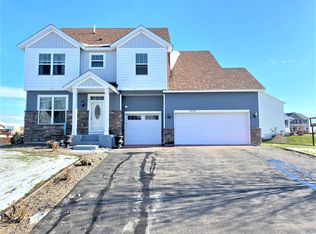 20794 Gemini Trl, Lakeville, MN 55044