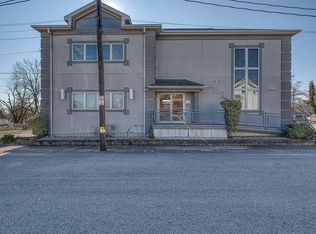 1228 N Elm St, Henderson, KY 42420