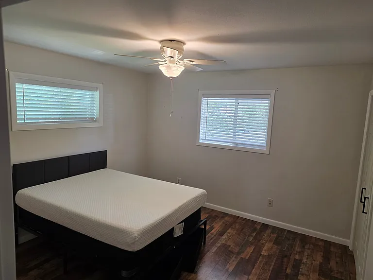545 Water St — Photo 10