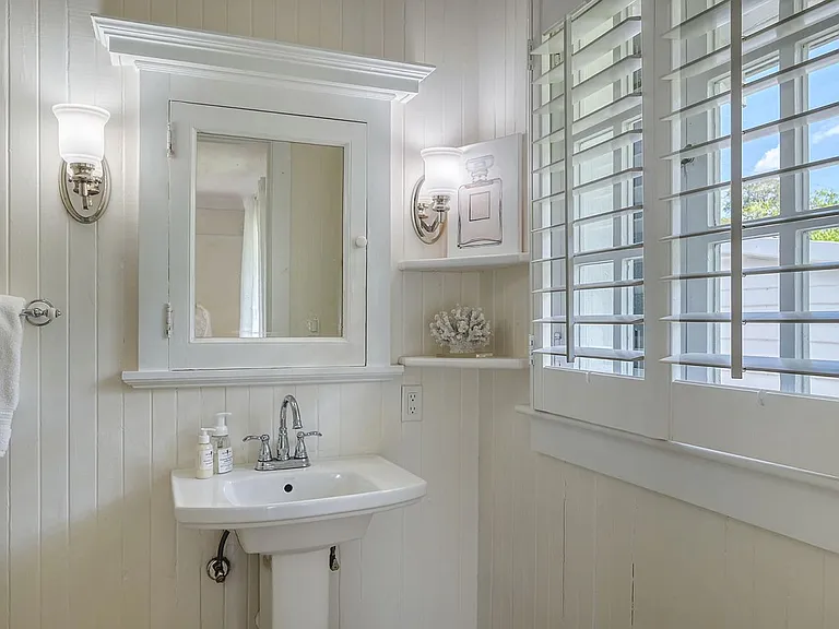 7715 Westmoreland Dr — Photo 50