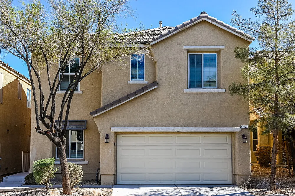 4 bed, 2.5 bath, 1541 sqft, $2,940 — Photo 1