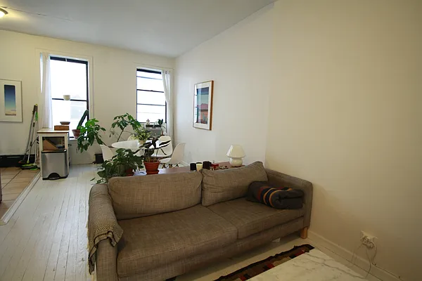 Rented by Grand & Co. | media 16