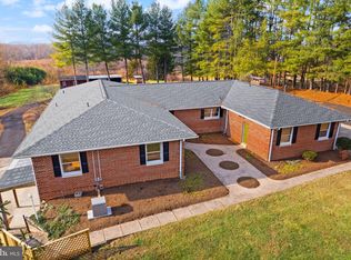 375 Seven Ponds Rd, Amissville, VA