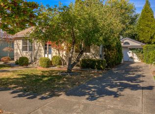 1036 W 13th St, Medford, OR 97501