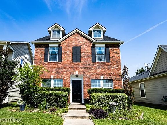 2nd image of 20847R Settlers Lake Cir N